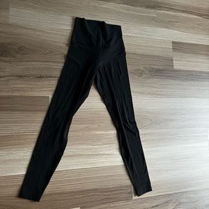 Lululemon 28” High rise aligns